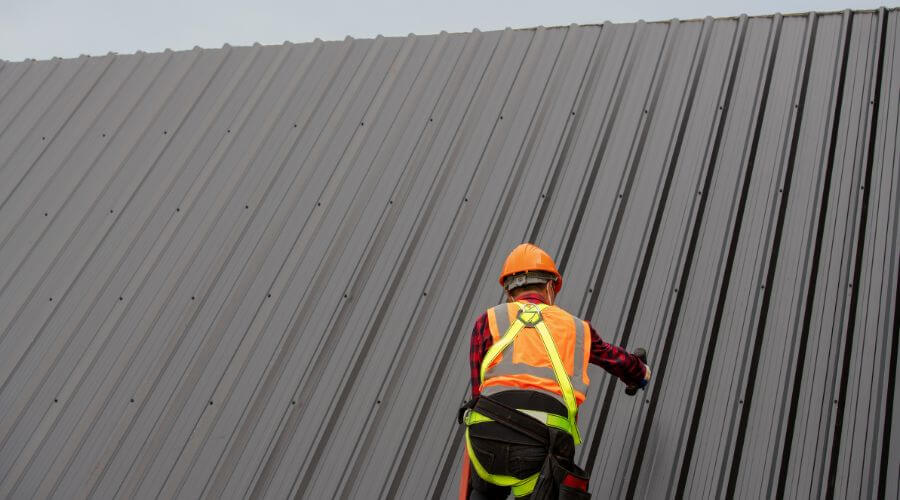 Professional metal roof installation services in Manhattan Beach, CA